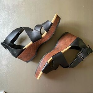 East Sprit 9.5 Sandals